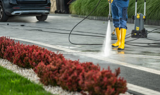 Best Garage Pressure Washing  in Center, TX